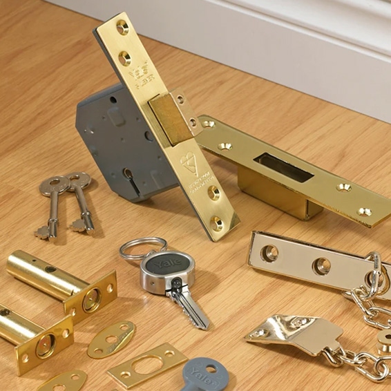Yale M560 British Standard Sashlock